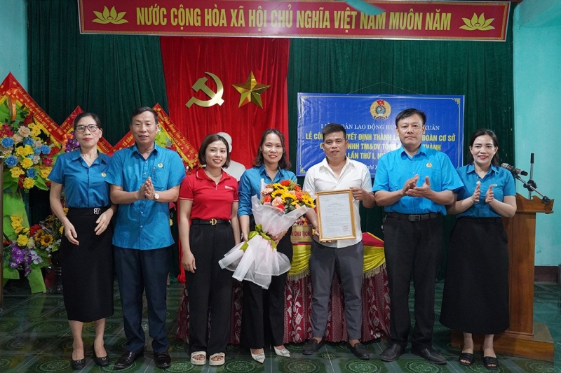 Nghi Xuân: Thành lập CĐCS Công ty TNHH TM&DV tổng hợp Đạt Thành